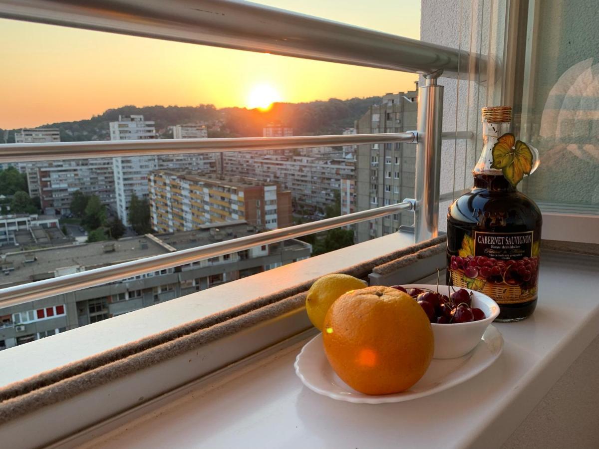 Apartman Jasmin - Blizu Panonskih Jezera I Centra Grada Tuzla Eksteriør billede